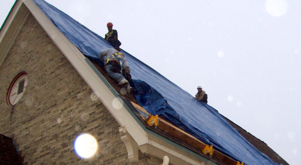 commercial roofing contractor in Pewaukee