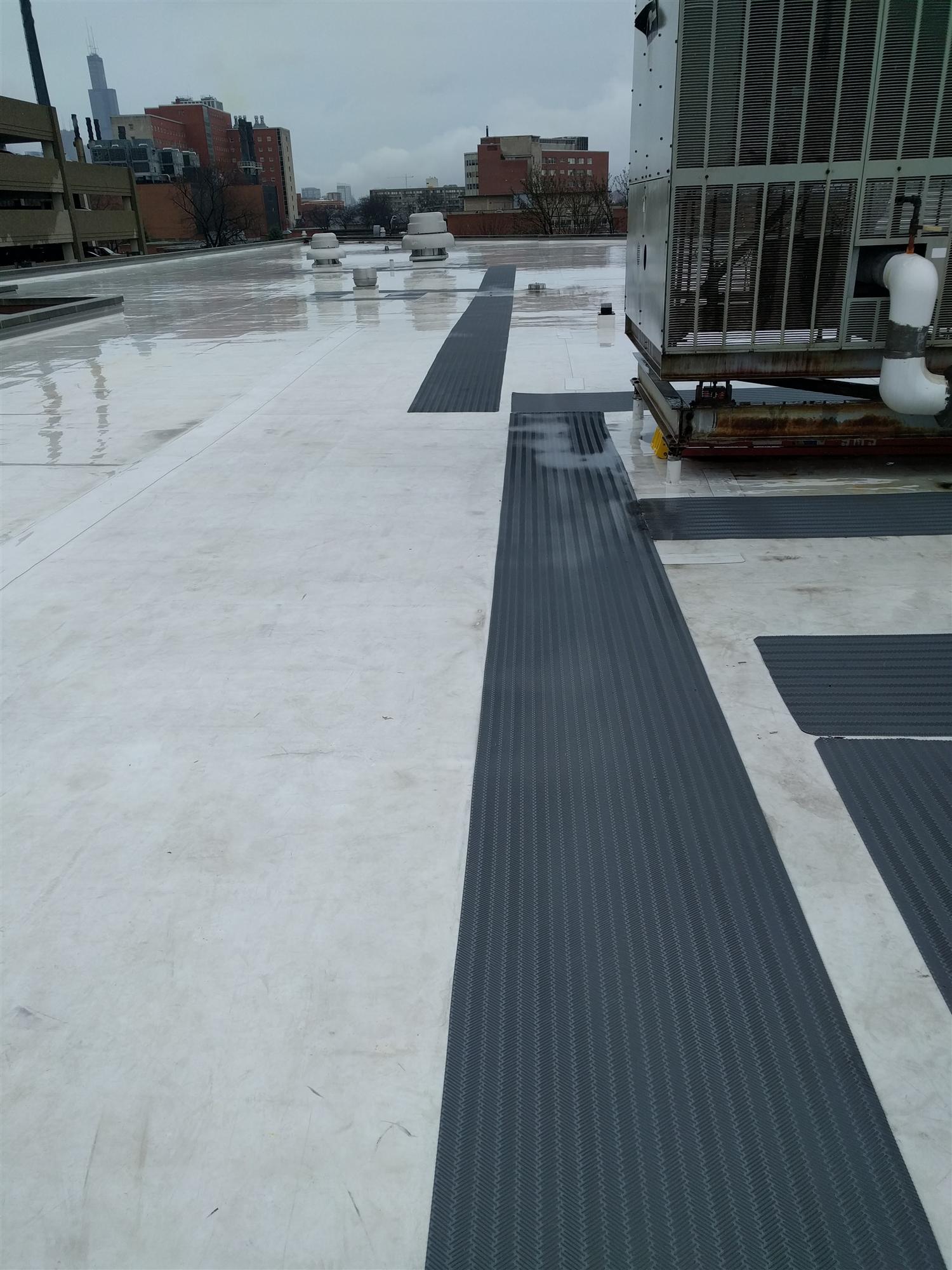 Chicago commercial thermoplastic roof repair 
