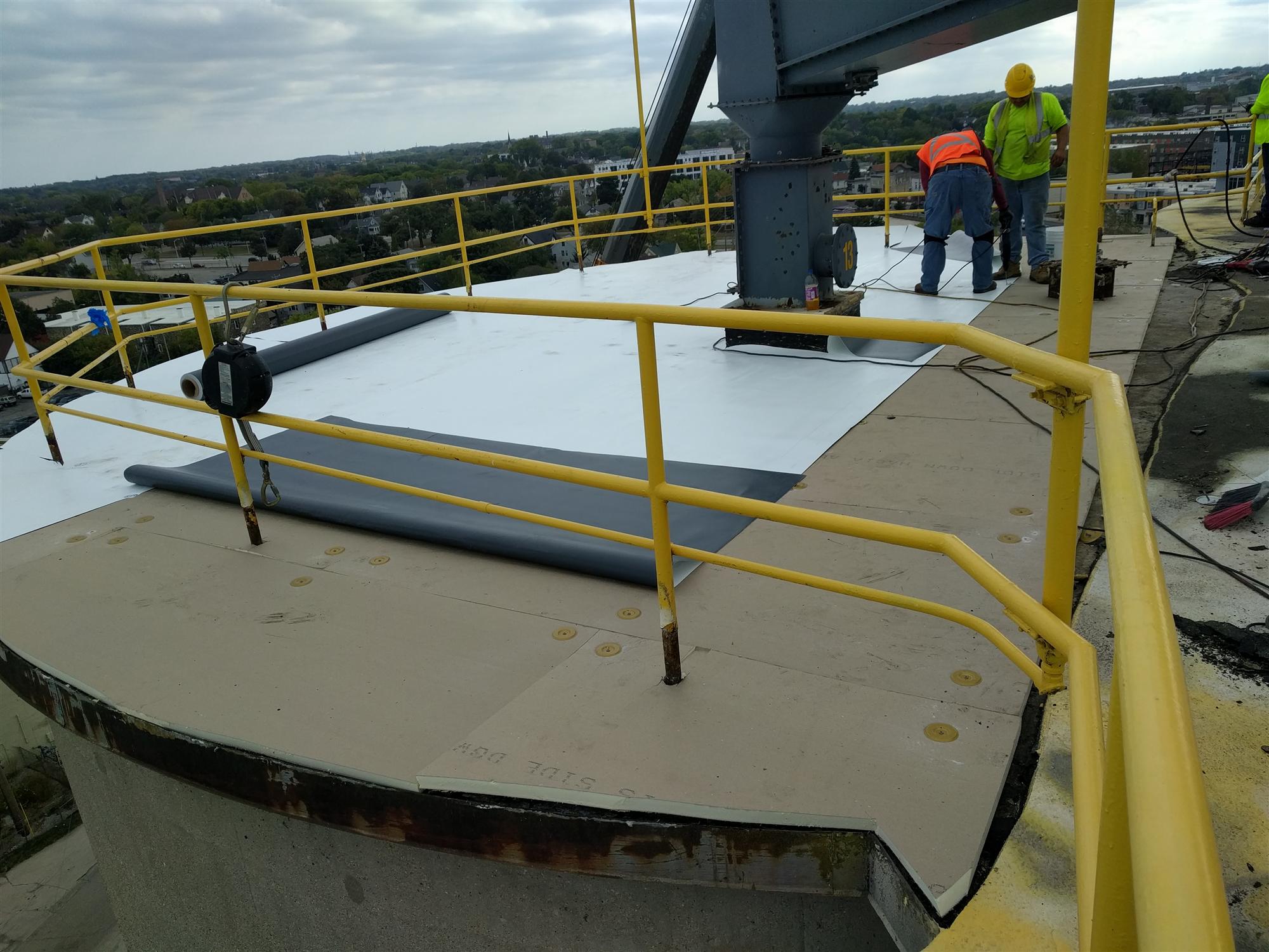 Flat roof with TPO membrane in Milwaukee