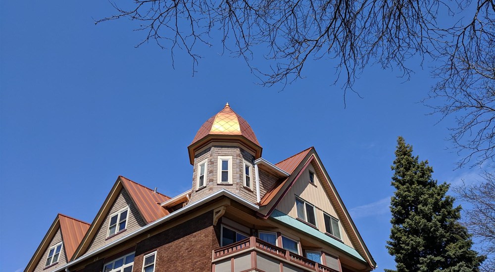 commercial metal roofing contractors