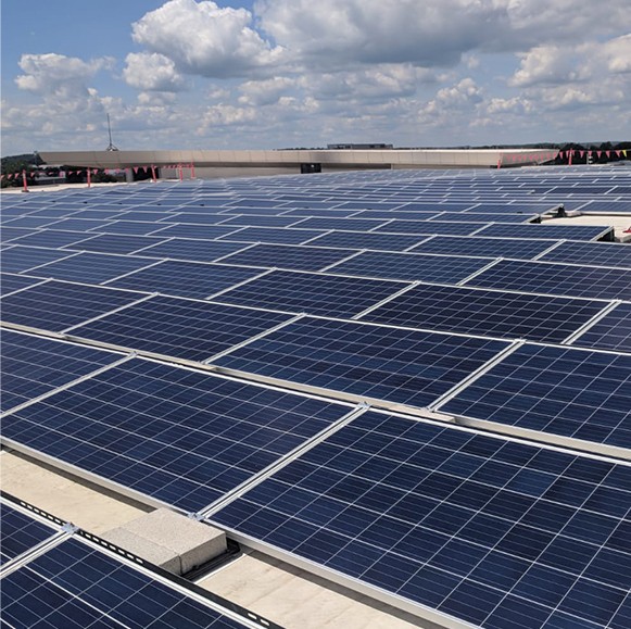 Solar panel roofing in Milwaukee