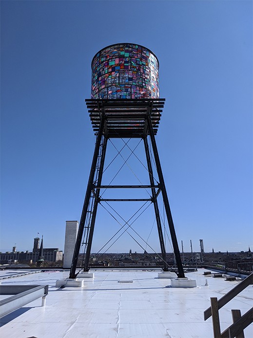 Flat roof in Milwaukee with structure on top