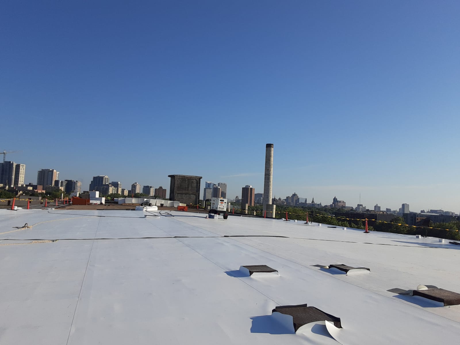 Milwaukee thermoplastic roof repair company