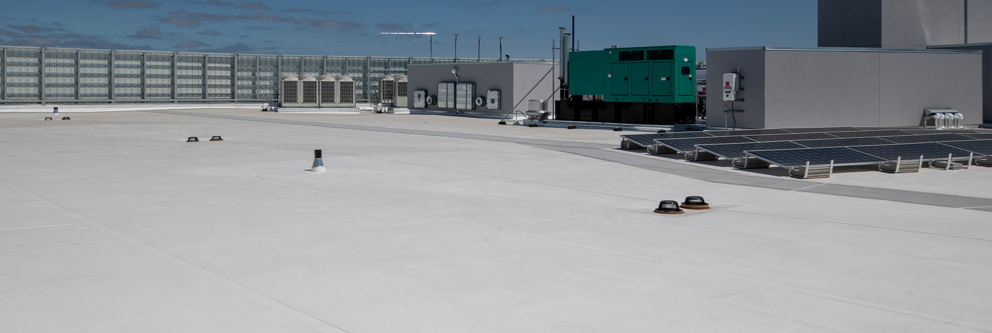 Commercial roofing company in Irving